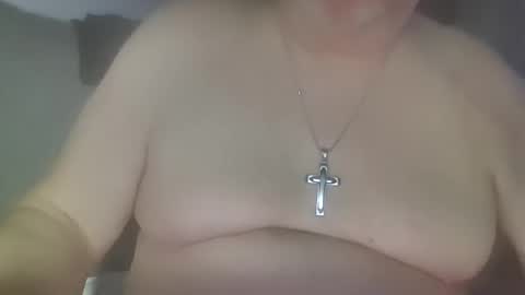 Snapshot of sunspotbaby chatting on 03-16-26, 10:03 Sunspotbaby online show from 03-16-26, 10:03