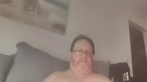 Snapshot of sunspotbaby chatting on 03-18-26, 04:15 Sunspotbaby online show from 03-18-26, 04:15