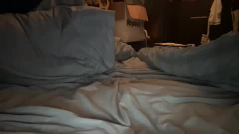 Snapshot of supalonely1 chatting on 11-07-25, 10:48 BreezyBeBendy online show from 11-07-25, 10:48