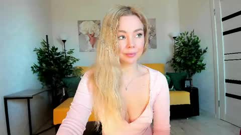 Jenn online show from 04-22-26, 02:58