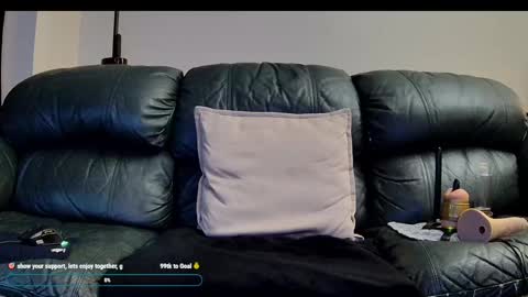 Snapshot of superduty5speed chatting on 09-13-25, 04:12 Thomas online show from 09-13-25, 04:12
