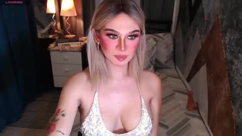 CARMINA online show from 04-17-26, 11:19