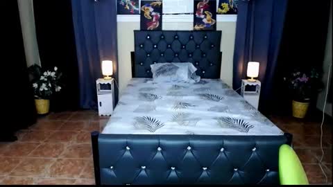 Snapshot of superlatinawild4ux chatting on 11-06-25, 11:33 superlatinawild4ux online show from 11-06-25, 11:33