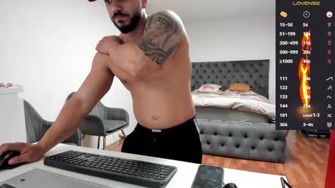 supermanboyxxl online show from 10-24-25, 06:21