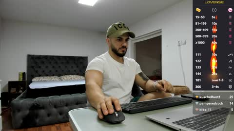 Snapshot of supermanboyxxl chatting on 04-01-26, 06:25 supermanboyxxl online show from 04-01-26, 06:25