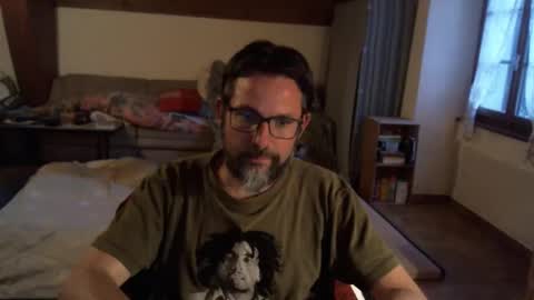 supersquirrel81 online show from 09-10-25, 05:57