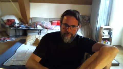 supersquirrel81 online show from 09-20-25, 03:57