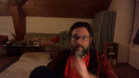 supersquirrel81 online show from 10-19-25, 07:47