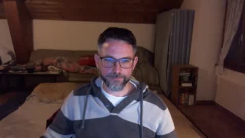 supersquirrel81 online show from 10-24-25, 09:22