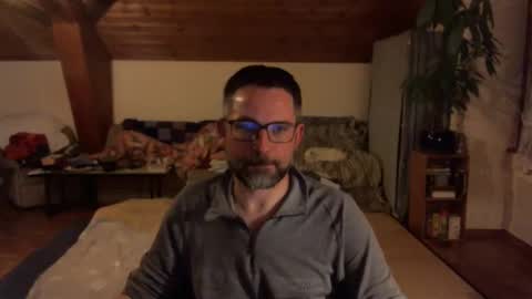 supersquirrel81 online show from 01-07-26, 06:43