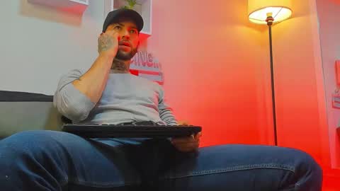 Snapshot of supreme_alpha_ chatting on 11-16-25, 03:23 supreme_alpha_ online show from 11-16-25, 03:23