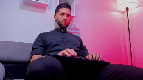 Snapshot of supreme_alpha_ chatting on 11-17-25, 03:45 supreme_alpha_ online show from 11-17-25, 03:45