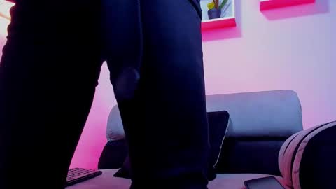 Snapshot of supreme_alpha_ chatting on 11-28-25, 07:49 supreme_alpha_ online show from 11-28-25, 07:49