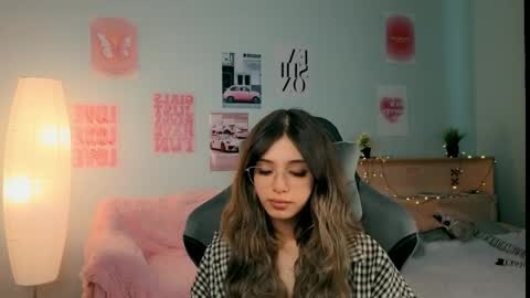 Sara online show from 03-24-26, 01:16