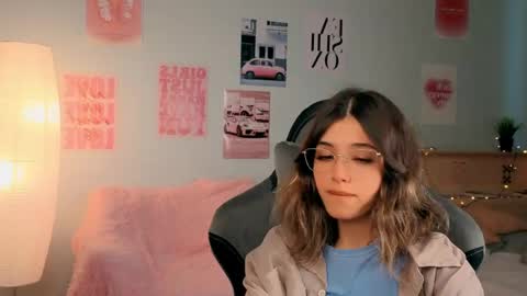 Sara online show from 04-11-26, 12:53