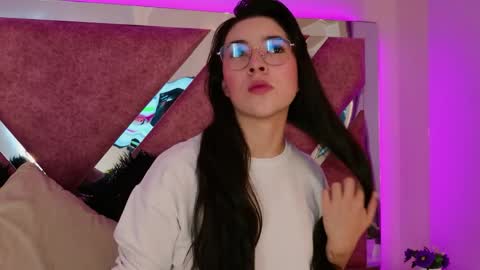 Susann online show from 04-08-26, 11:32