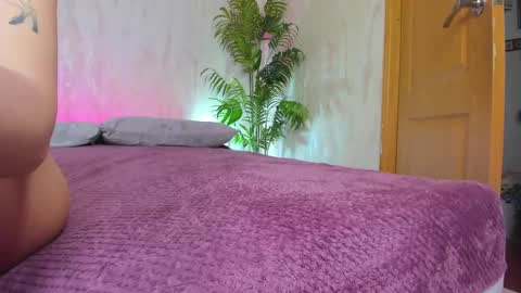 Annie online show from 01-29-25, 04:15