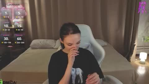 Annie online show from 03-04-26, 01:22