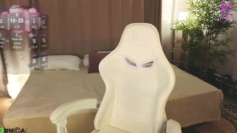 Annie online show from 04-03-26, 01:25