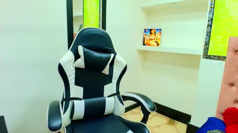 Snapshot of susan_moore29 chatting on 11-14-25, 07:01 susan online show from 11-14-25, 07:01