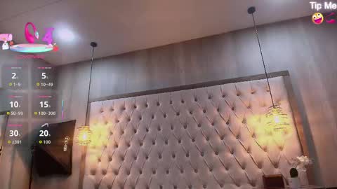 Snapshot of susan_voltaire chatting on 05-19-26, 11:16 susan_voltaire online show from 05-19-26, 11:16