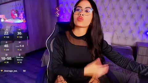 Snapshot of susan_voltaire chatting on 05-25-26, 05:08 susan_voltaire online show from 05-25-26, 05:08