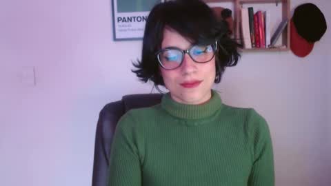 susana_w online show from 11-20-25, 09:47