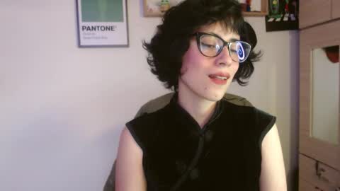 susana_w online show from 11-21-25, 09:35