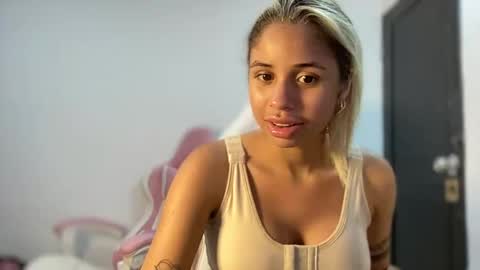 susan online show from 11-18-25, 01:33