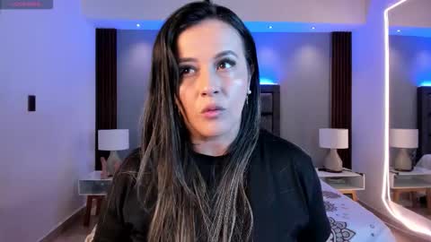 Susan  Everyday From 0530 to 1430 Col Time online show from 11-17-25, 11:38