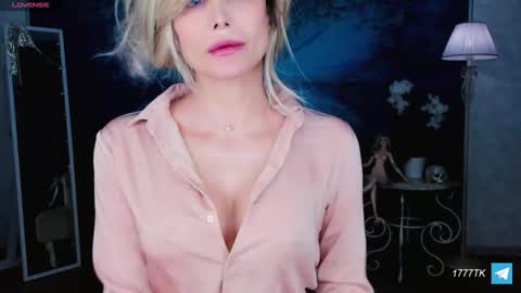 InaraSerra online show from 02-26-26, 02:10