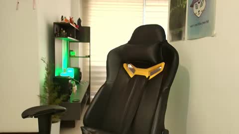 Susan Rhodes online show from 11-06-25, 12:28