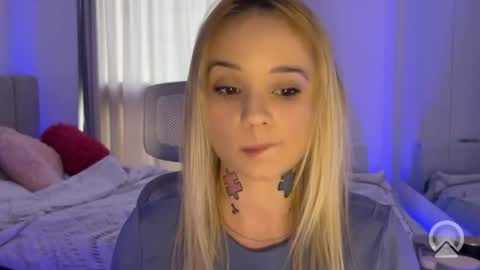 Snapshot of susansmither chatting on 03-25-26, 11:05 Suss online show from 03-25-26, 11:05