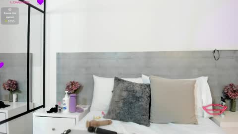 susanthomass online show from 06-07-26, 03:21