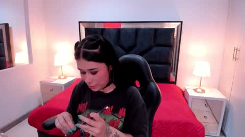 Snapshot of susanvilla chatting on 11-13-25, 07:46 susanvilla online show from 11-13-25, 07:46