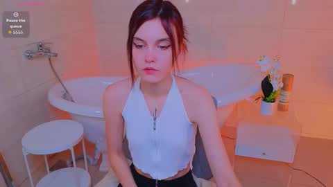 Snapshot of susiemorris chatting on 11-16-25, 09:59 Susie online show from 11-16-25, 09:59