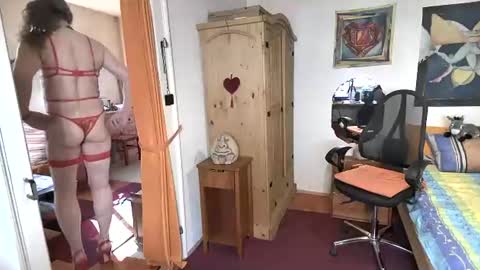 susioo online show from 07-17-26, 07:15