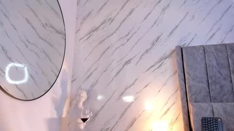 susisuarez online show from 02-26-25, 04:56