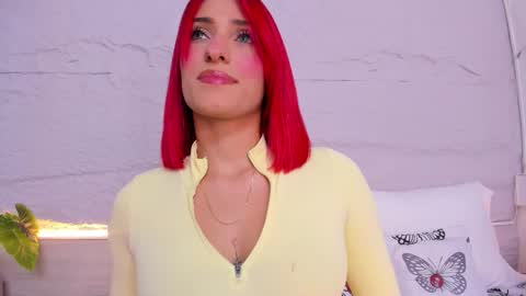 Snapshot of sussy1x_ chatting on 03-31-26, 03:41 Susy online show from 03-31-26, 03:41