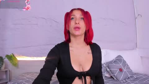 Snapshot of sussy1x_ chatting on 04-12-26, 03:44 Susy online show from 04-12-26, 03:44