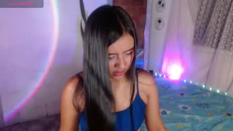 Snapshot of sussy_222 chatting on 05-25-26, 12:05 susy online show from 05-25-26, 12:05