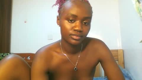 Snapshot of susy_girly chatting on 05-22-26, 03:13 Sussy online show from 05-22-26, 03:13