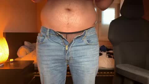 Snapshot of sutlac90 chatting on 11-08-25, 11:10 sutlac90 online show from 11-08-25, 11:10