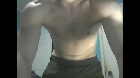 Snapshot of sutromaxx chatting on 03-31-26, 09:48 Maximus online show from 03-31-26, 09:48