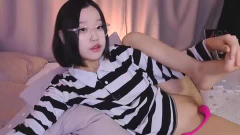 Snapshot of suuuaaa chatting on 02-26-26, 09:41 Sua online show from 02-26-26, 09:41