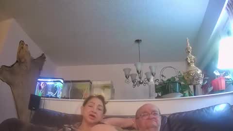 Snapshot of suv1 chatting on 02-24-26, 03:37 Otto online show from 02-24-26, 03:37