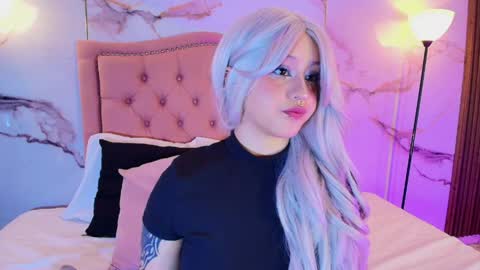 suxan_white online show from 05-25-26, 08:48