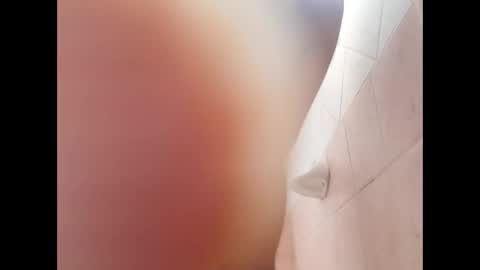 Snapshot of suxc69 chatting on 04-24-26, 08:39 sexindi007 online show from 04-24-26, 08:39
