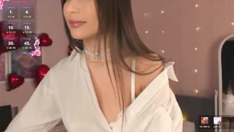 Snapshot of suzane_martin chatting on 02-13-26, 03:02 Hey Im Suzane online show from 02-13-26, 03:02