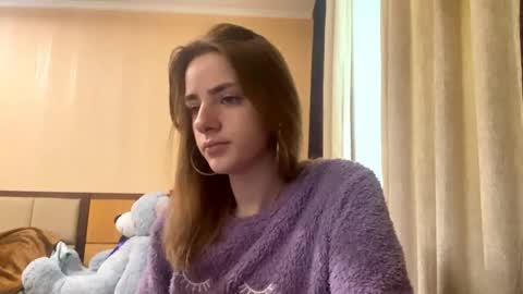Emila online show from 05-01-26, 06:51